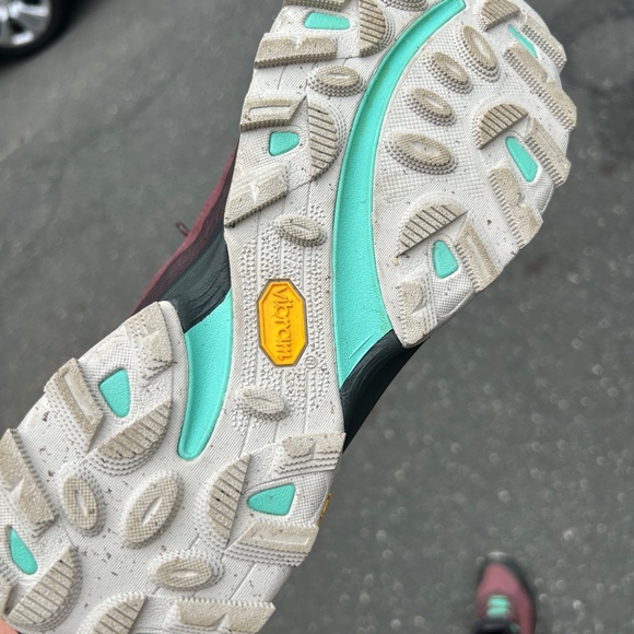 Merrill women’s hiking shoe w9 wide Wine teal - Picture 3 of 6